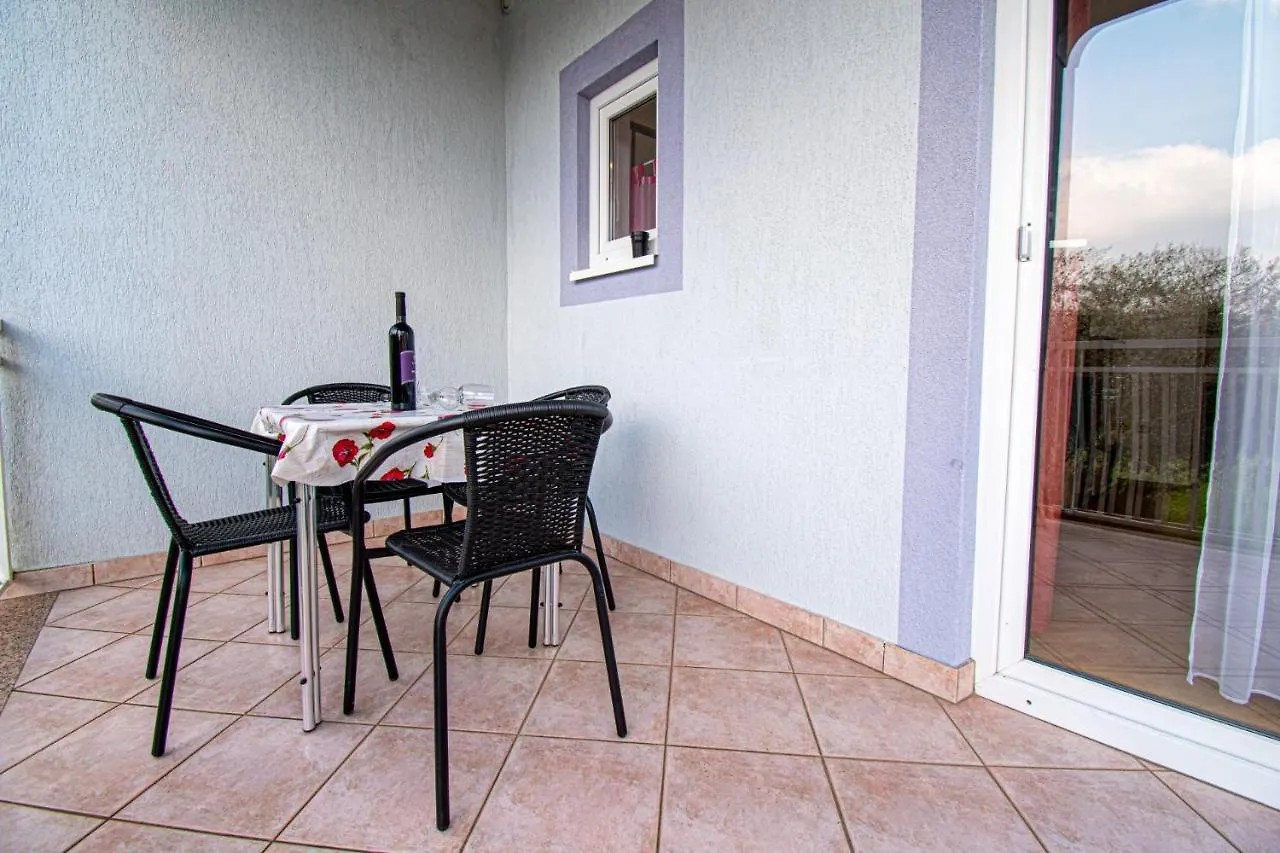 Apartments Prodan Πόρετς 0*,  Κροατία